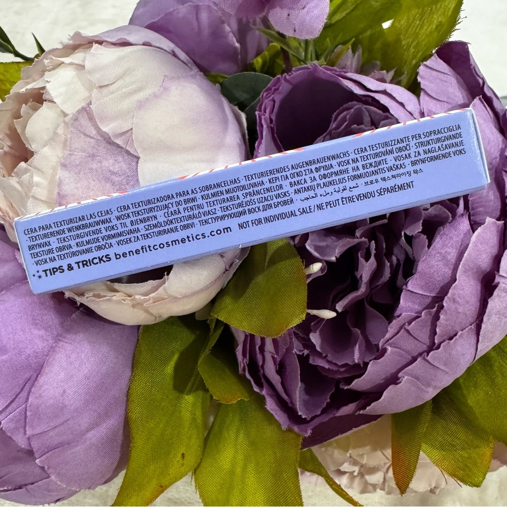 NEW Benefit Cosmetics Fluff Up Brow Wax - Picture 7 of 10